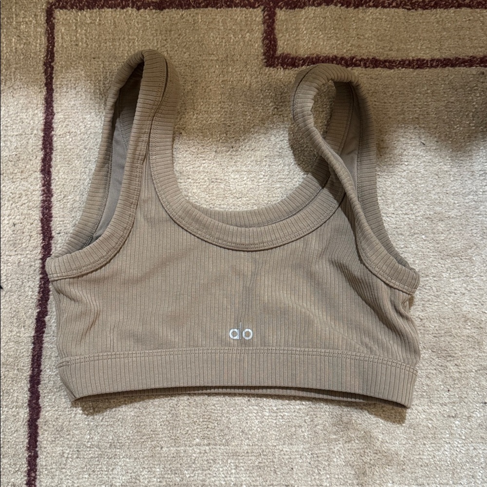 Alo Ribbed Sports Bra - Picture 2 of 3
